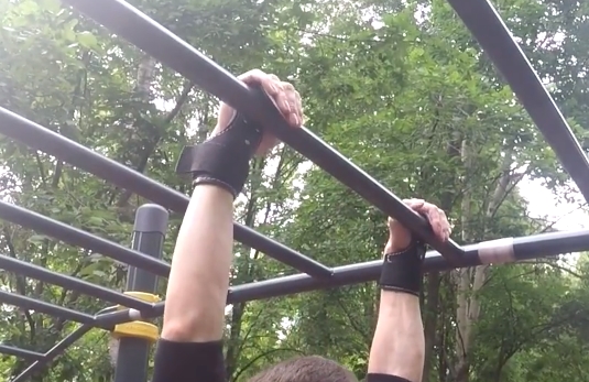 Крюки для турника и тяги